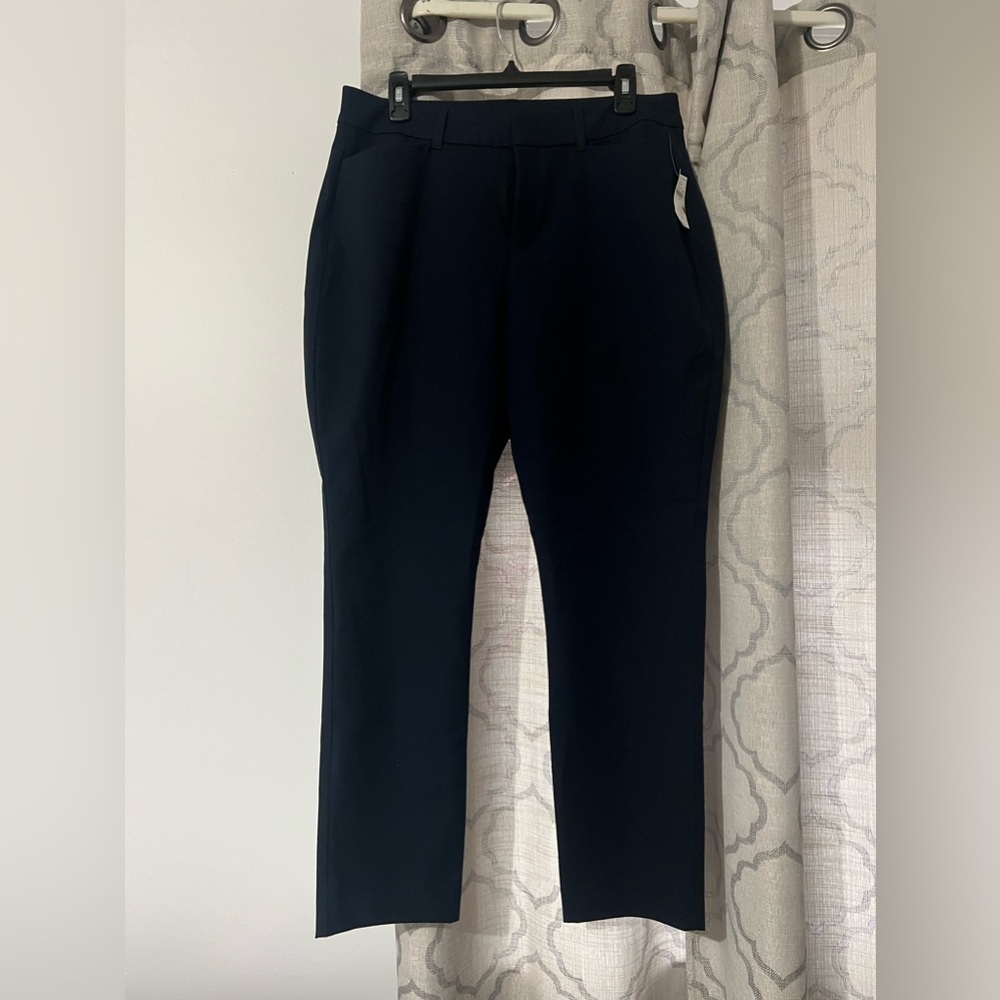 Old navy plants dark blue HIGH-RISE PIXIE SECRET SMOOTH
POCKETS size 14 New